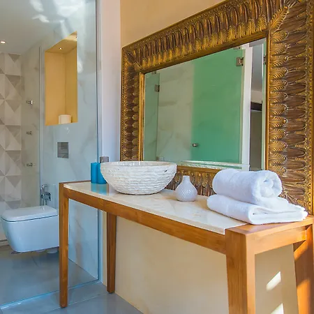 Residenza Vranas Boutique Hotel 3*
